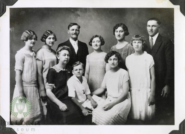 Elling E. Vold family