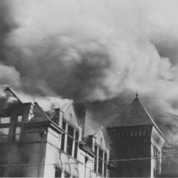 Minneapolis Fire North High School 1918
