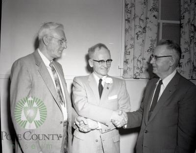 Chester Bennett recieves Skelly Award. Lowry, Minnesota