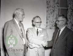 Chester Bennett recieves Skelly Award. Lowry, Minnesota