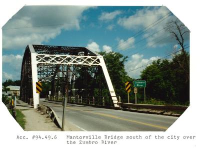 The bridge over Zumbro River in Mantorville