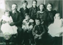 Martha & Christopher Barsness & Children