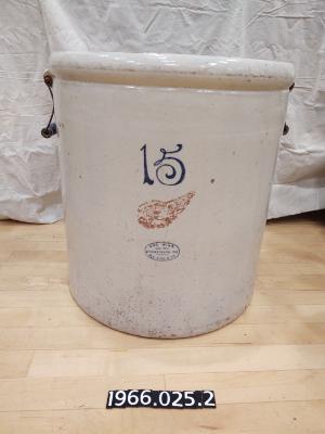 Red Wing Pottery 15-gallon Crock