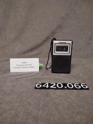 Panasonic R-1019 AM radio.