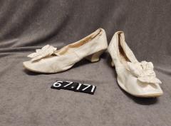 Women's shoes