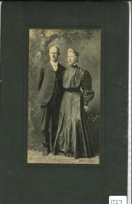 Wedding photograph of Mr. & Mrs. Hans Grovdahl