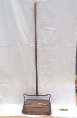 Carpet sweeper