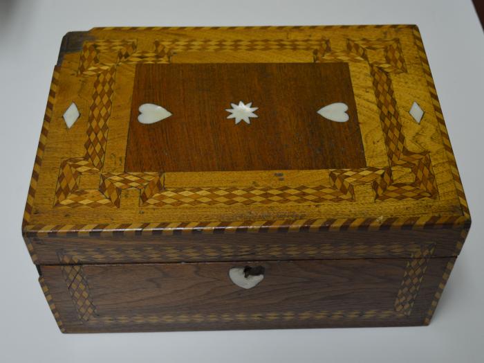 Box, Trinket
