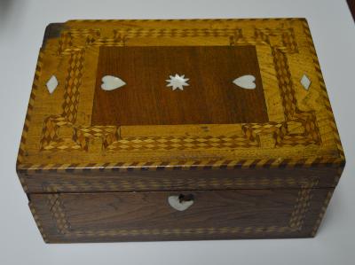 Box, Trinket