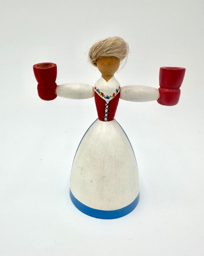 Doll with Ärtemark Folkdräkt: Doll