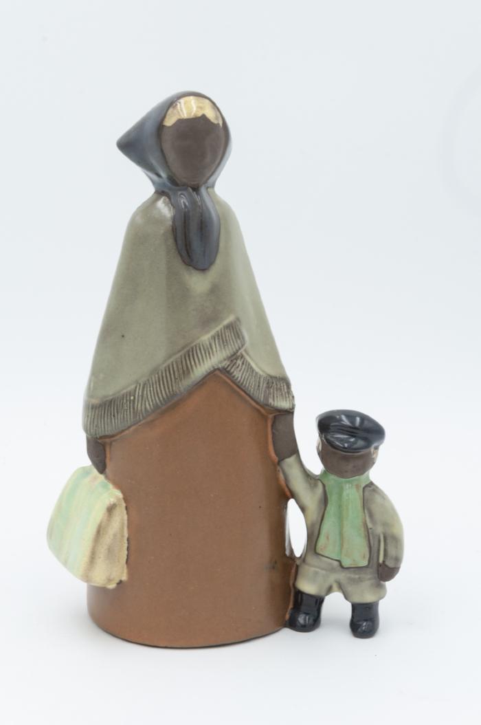 Grantofta Pottery Woman and Child: Figurine