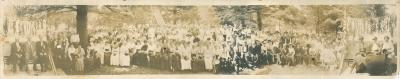 Panoramic photograph of the Dodge County "Old Settlers" picnic