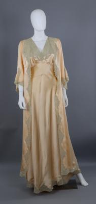 Gown, Dressing