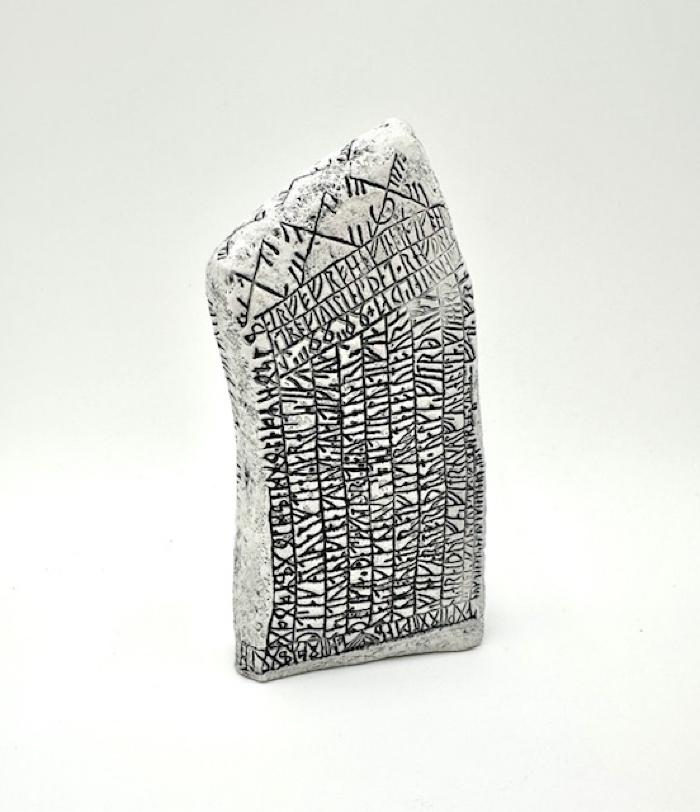 Östergötland Rune Stone Replica: Rune Stone