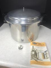 Mirro Matic Pressure Cooker with valve relief