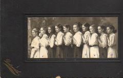 Photograph of 10 young Mantorville Girls