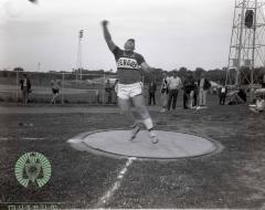 Mike Henkes gets second in Discus Throw