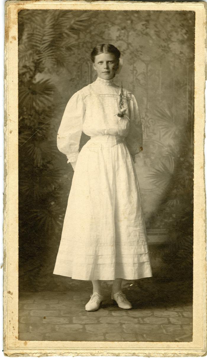 Black-and-white Photograph 