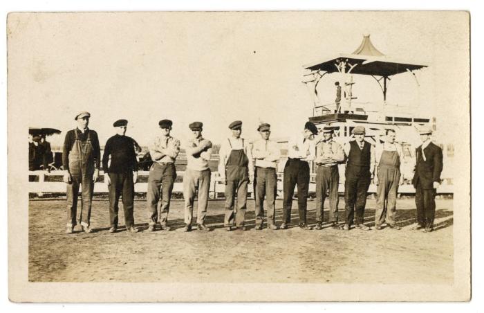 University of Minnesota School of Agriculture Tug-of-War Team
