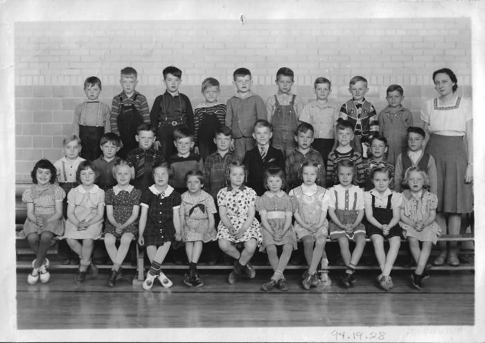 Photo: Bloomington 1st grade 1941-1942