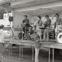 Photo Negative: July 14, 1982, issue of Maplewood Review