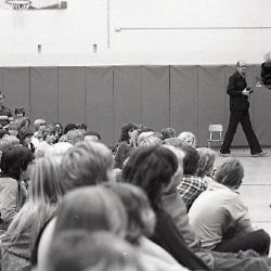 Photo Negative: December 3, 1980, issue of Maplewood Review
