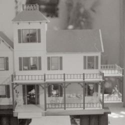 Photo Negative: July 14, 1982, issue of Maplewood Review