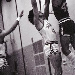 Photo Negative: December 3, 1980, issue of Maplewood Review
