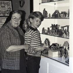 Photo Negative: December 3, 1980, issue of Maplewood Review