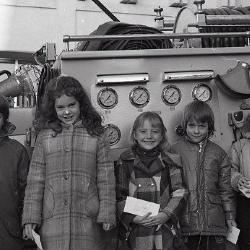 Photo Negative: December 3, 1980, issue of Maplewood Review