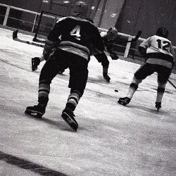 Photo Negative: December 3, 1980, issue of Maplewood Review