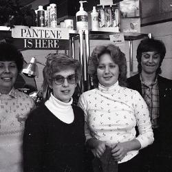 Photo Negative: December 3, 1980, issue of Maplewood Review