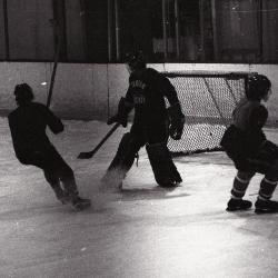 Photo Negative: November 26, 1980, issue of Maplewood Review