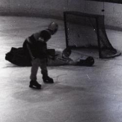 Photo Negative: November 26, 1980, issue of Maplewood Review