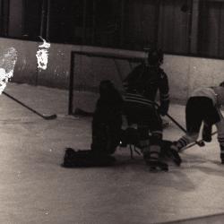 Photo Negative: November 26, 1980, issue of Maplewood Review