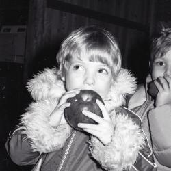 Photo Negative, October 22, 1980, issue of The Maplewood Review