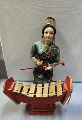 "Lao"