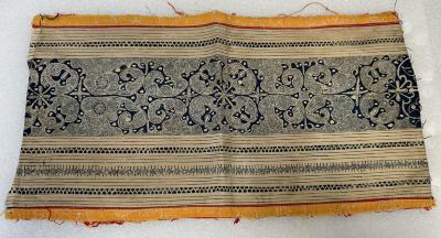 Yellow Batik(a)