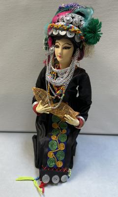 Akha "E-Kaw"