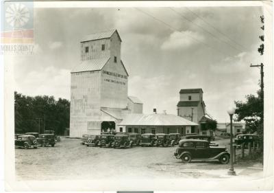 Farmers Elevator in Bigelow