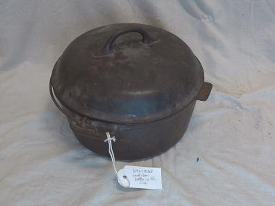 Dutch oven kettle with lid