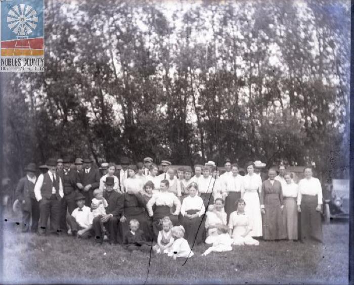 1905 Gathering of Family and Friends