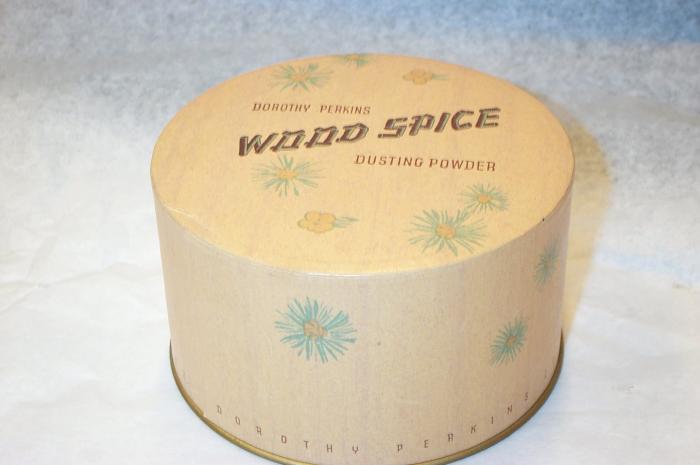 Dorothy Perkins Wood Spice Powder Puff Box