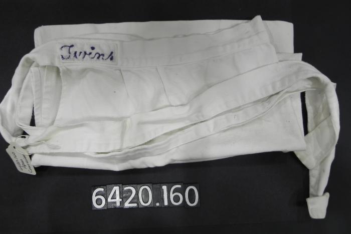 Apron: Twins concessions uniform