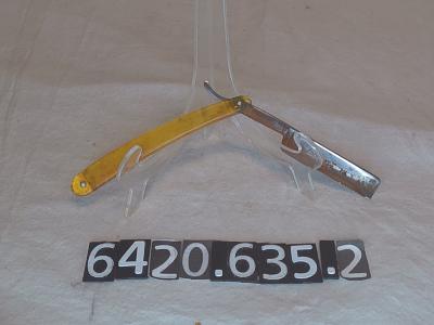 Straight Razor Blade with clear yellow handle