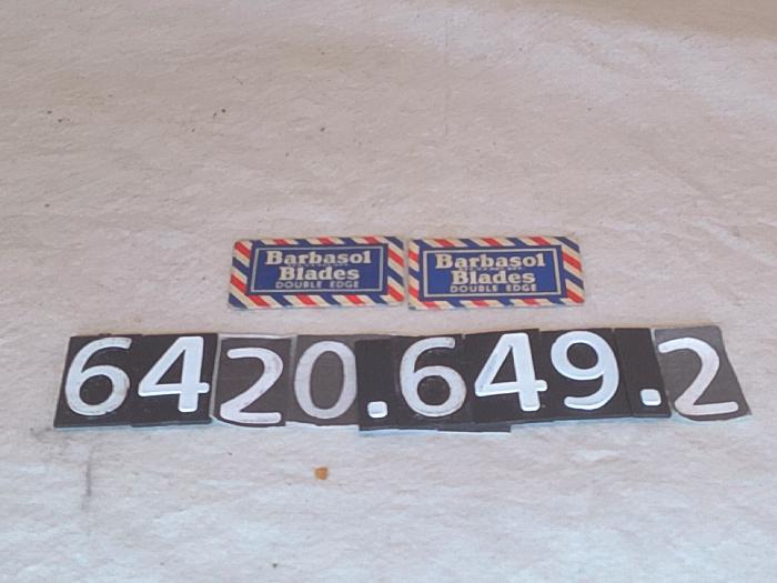 Razor Blades: Barbasol