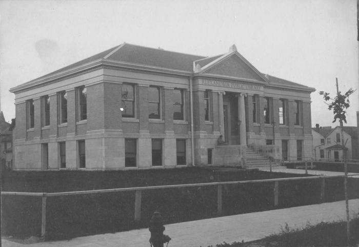 Alexandria Public Library