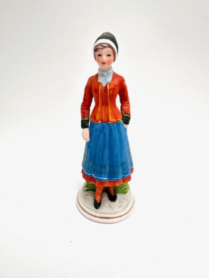 Västergötland Folk Dress: Doll