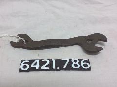 Double open-end wrench
