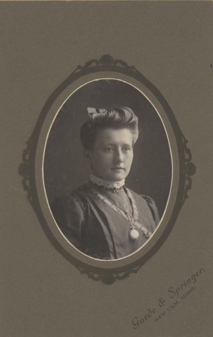 Mary Epple